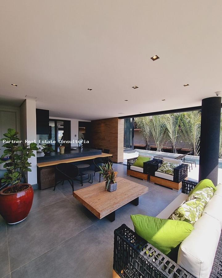 Casa à venda com 4 quartos, 610m² - Foto 27