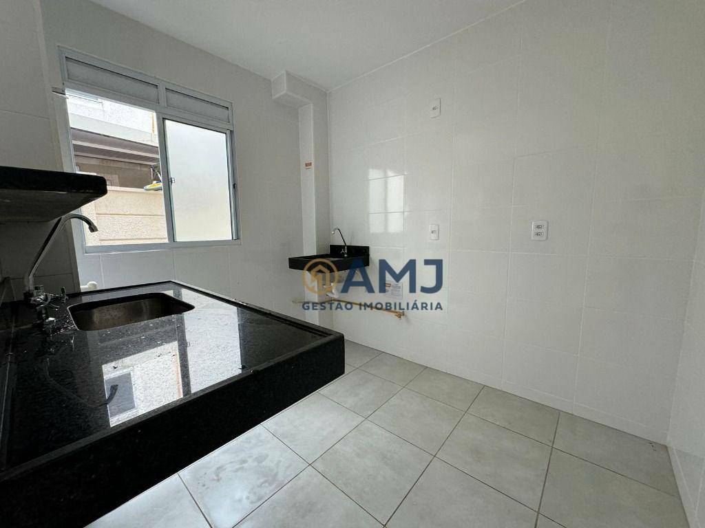 Apartamento à venda com 2 quartos, 61m² - Foto 4