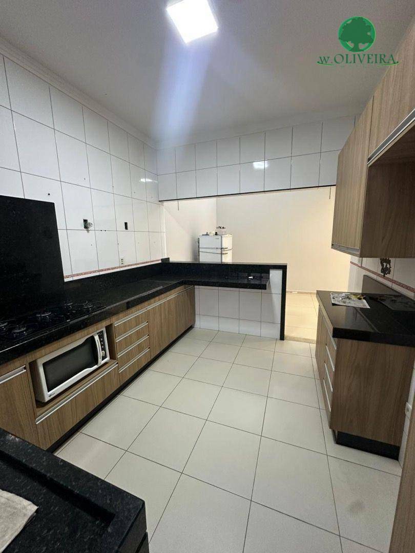 Casa à venda com 3 quartos, 200m² - Foto 7