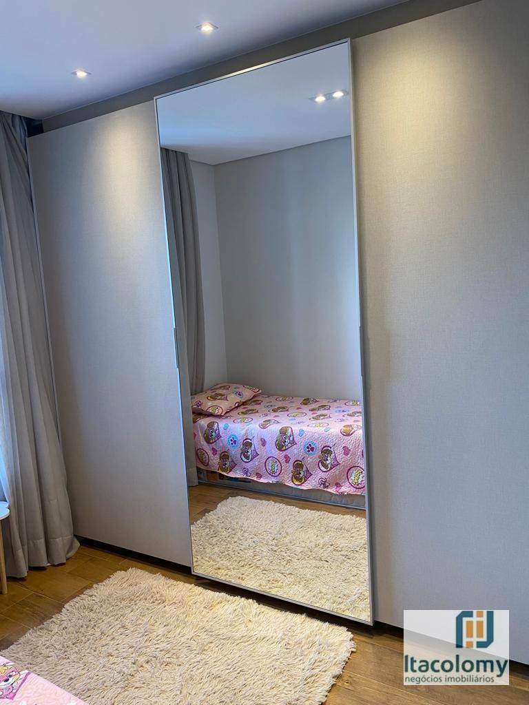 Apartamento à venda com 2 quartos, 72m² - Foto 25