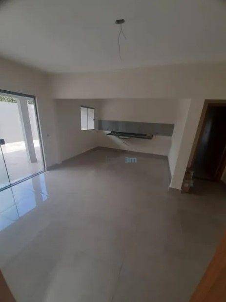 Casa à venda com 2 quartos, 63m² - Foto 9