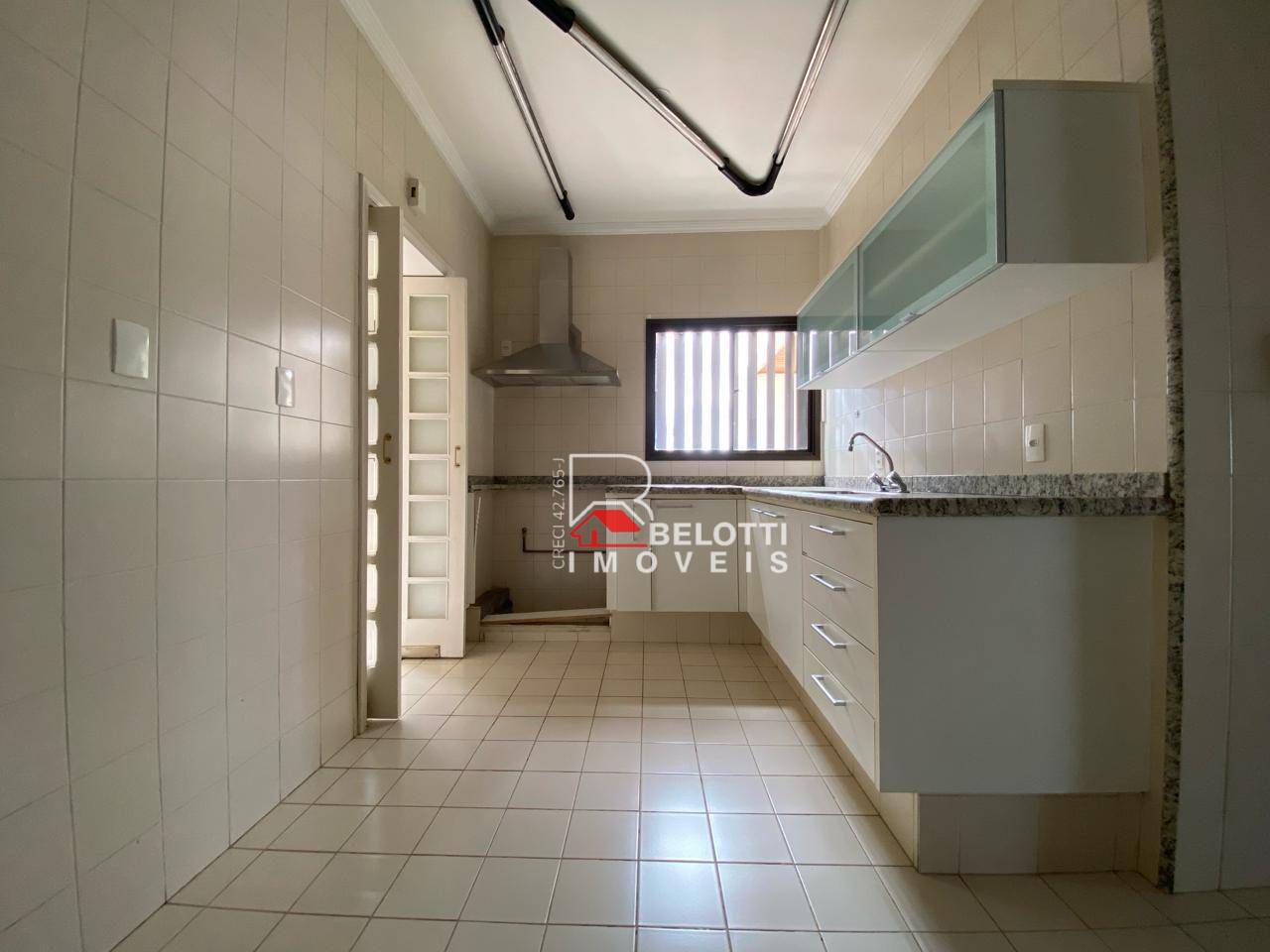 Apartamento à venda com 3 quartos, 194m² - Foto 11