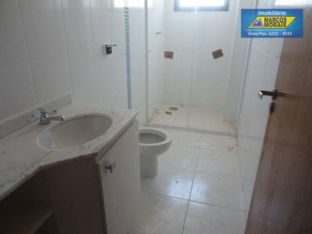 Apartamento à venda com 3 quartos, 112m² - Foto 10