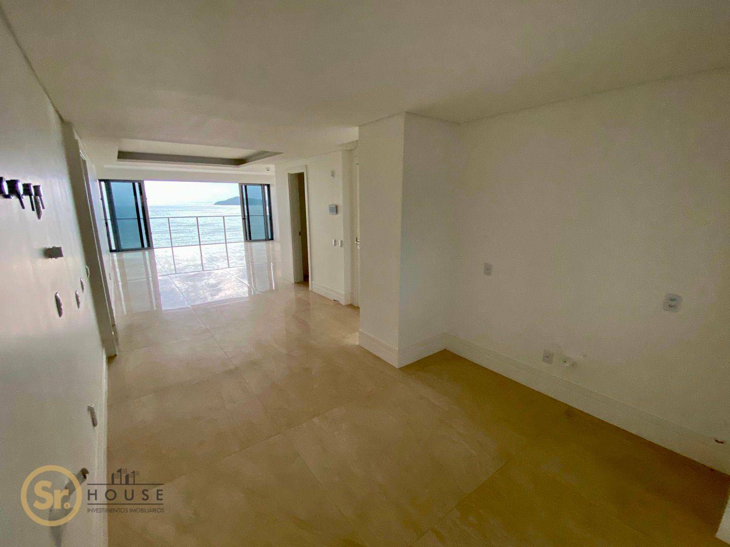 Apartamento à venda com 5 quartos, 242m² - Foto 7