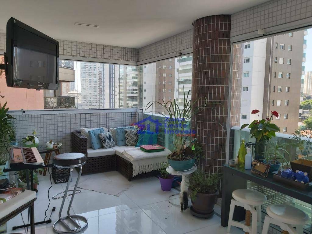 Apartamento à venda com 3 quartos, 184m² - Foto 1