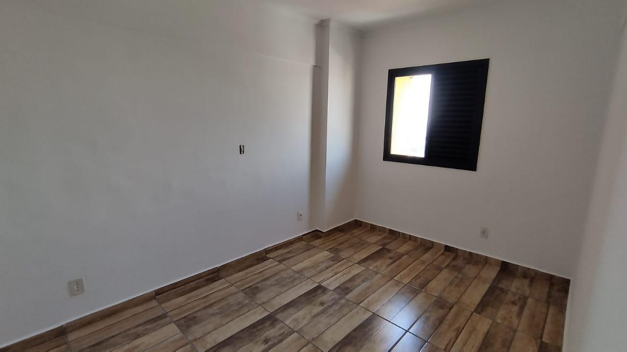 Apartamento à venda com 3 quartos, 60m² - Foto 11