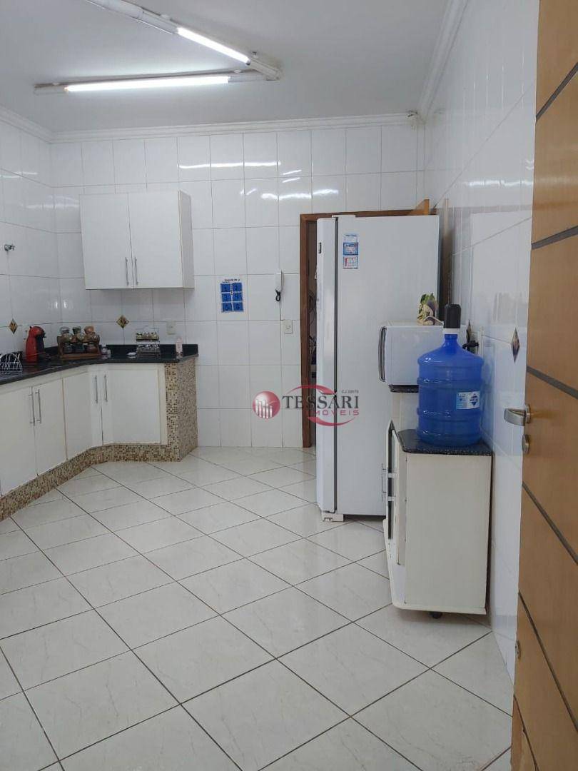 Casa à venda com 3 quartos, 164m² - Foto 3