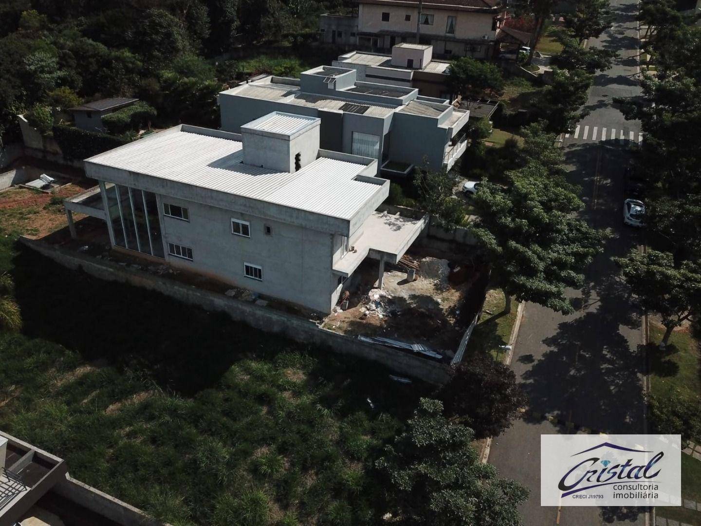 Casa de Condomínio à venda com 4 quartos, 560m² - Foto 1