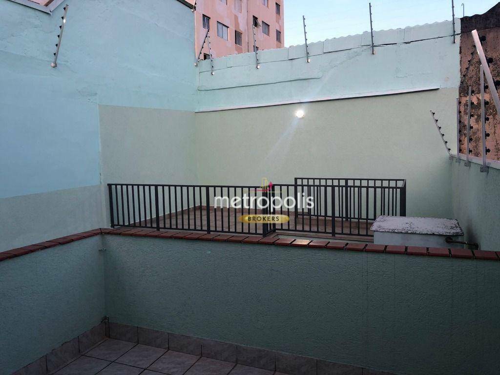 Sobrado à venda e aluguel com 5 quartos, 250m² - Foto 4