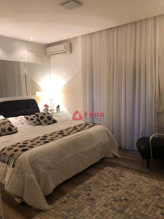 Casa de Condomínio à venda com 4 quartos, 350m² - Foto 21