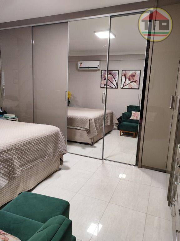 Apartamento à venda com 3 quartos, 140m² - Foto 11