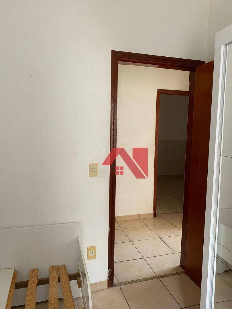 Casa à venda com 3 quartos, 107m² - Foto 9