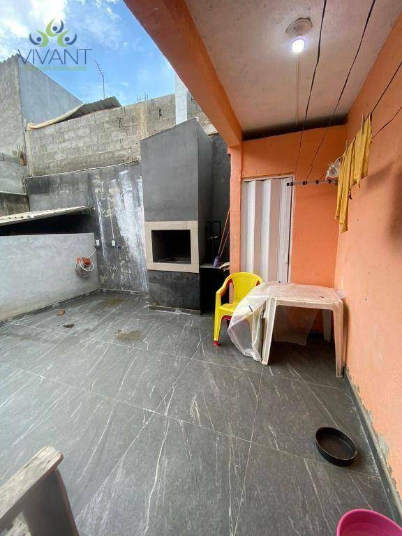 Casa para alugar com 3 quartos, 95m² - Foto 12