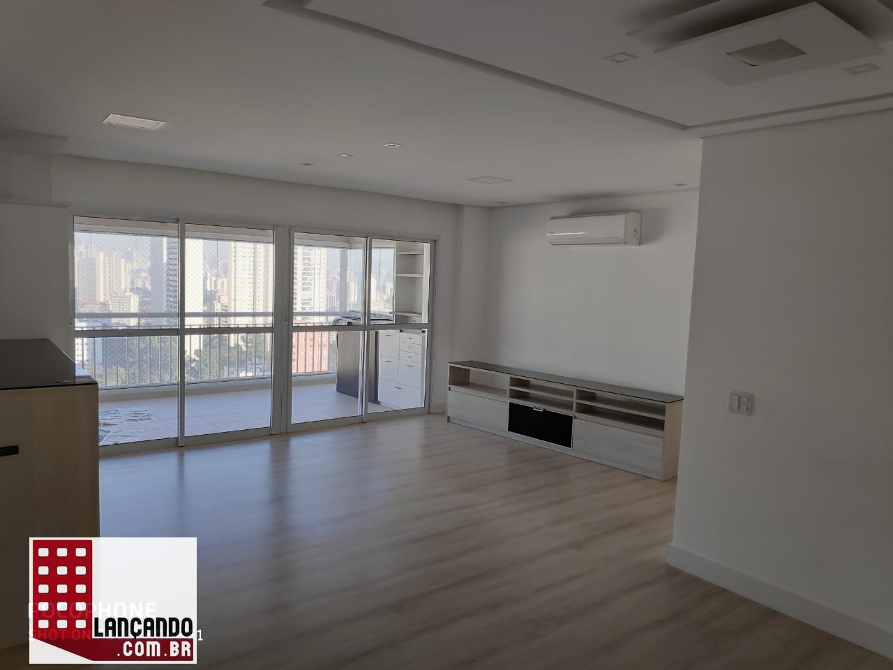 Apartamento à venda com 2 quartos, 105m² - Foto 1