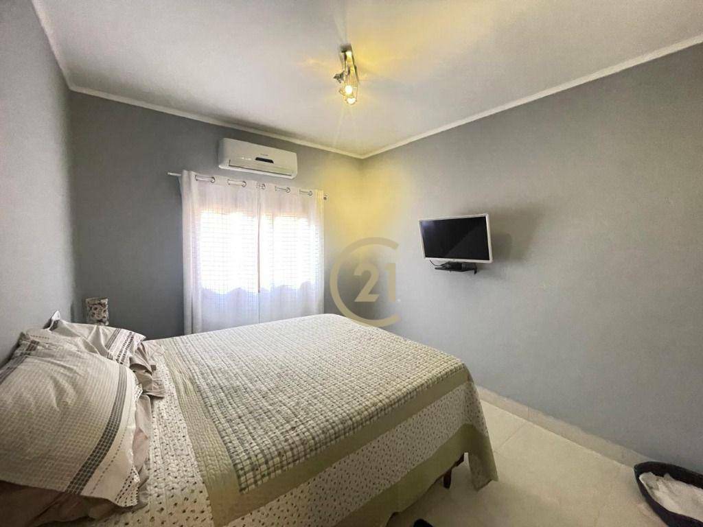 Chácara à venda com 3 quartos, 259m² - Foto 14