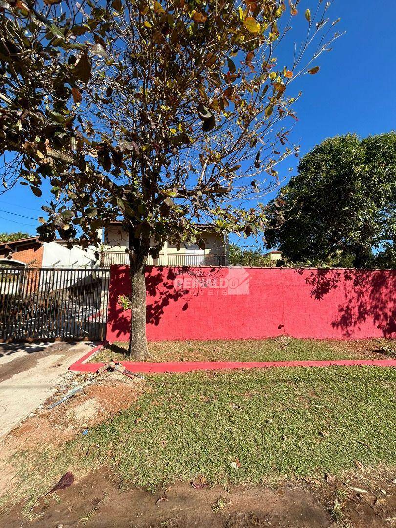 Casa de Condomínio para alugar com 3 quartos, 165m² - Foto 8
