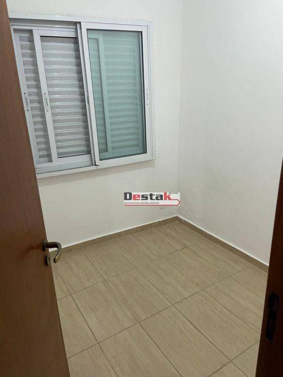 Apartamento à venda com 2 quartos, 40m² - Foto 9