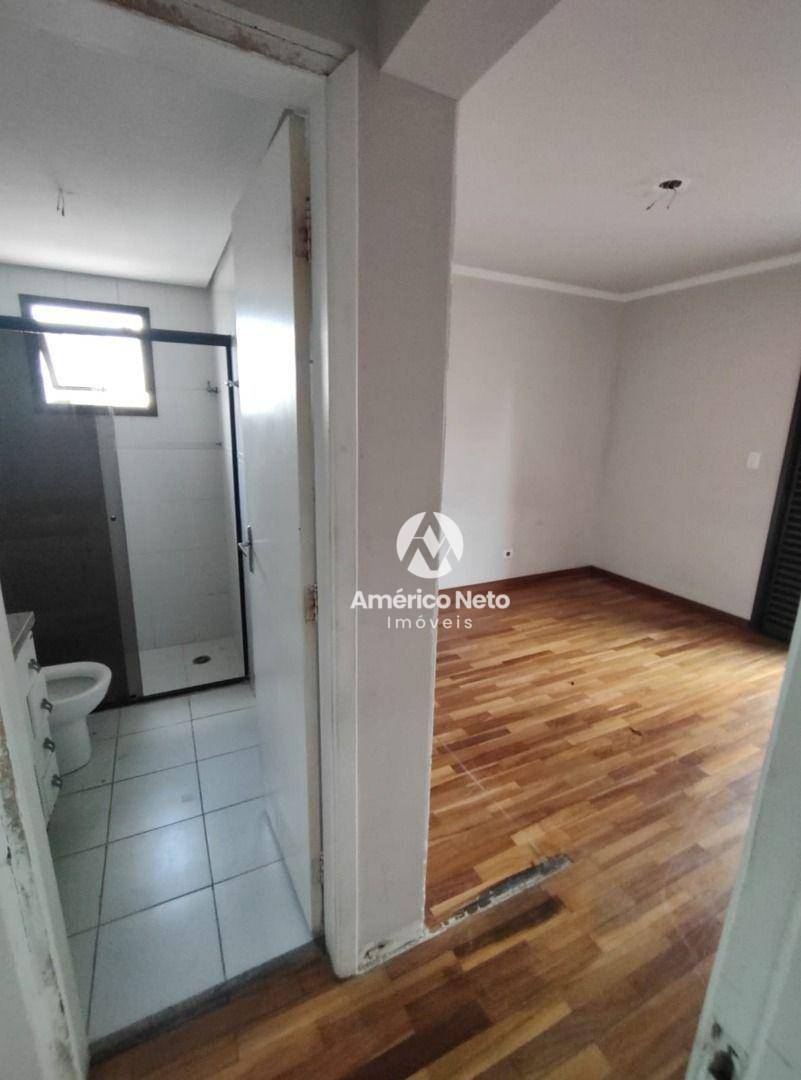 Apartamento à venda com 3 quartos, 95m² - Foto 4