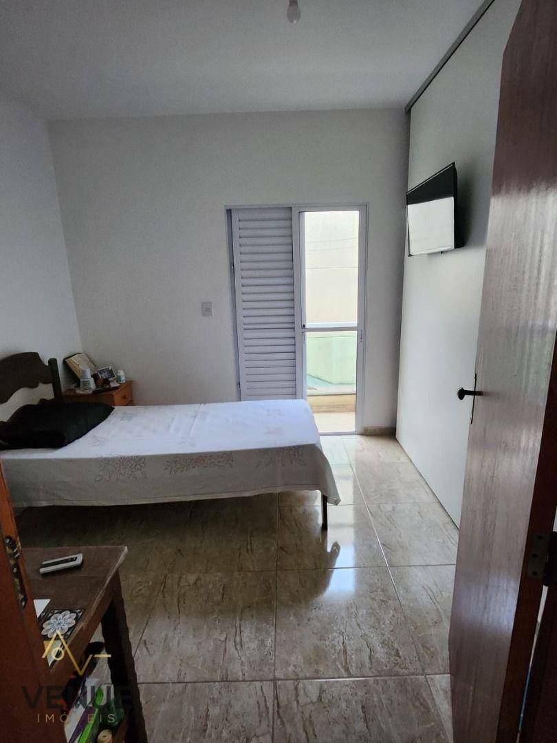 Sobrado à venda com 2 quartos, 54m² - Foto 1