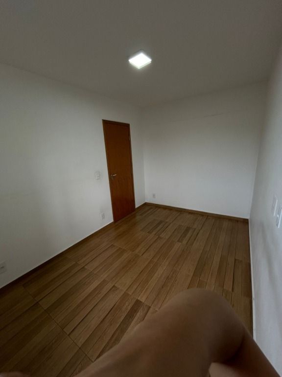 Apartamento à venda com 2 quartos, 50m² - Foto 3