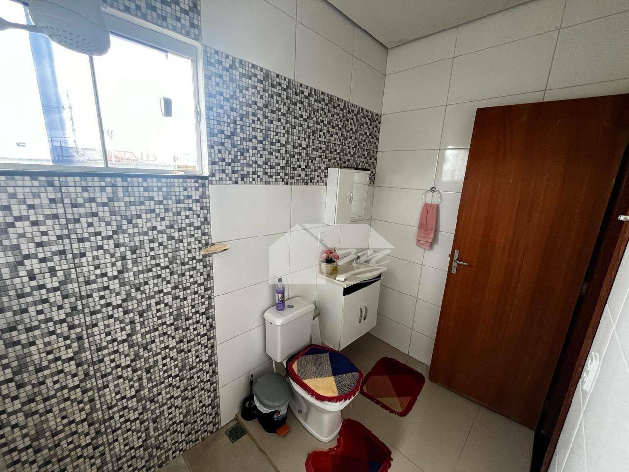 Casa à venda com 3 quartos, 198m² - Foto 8