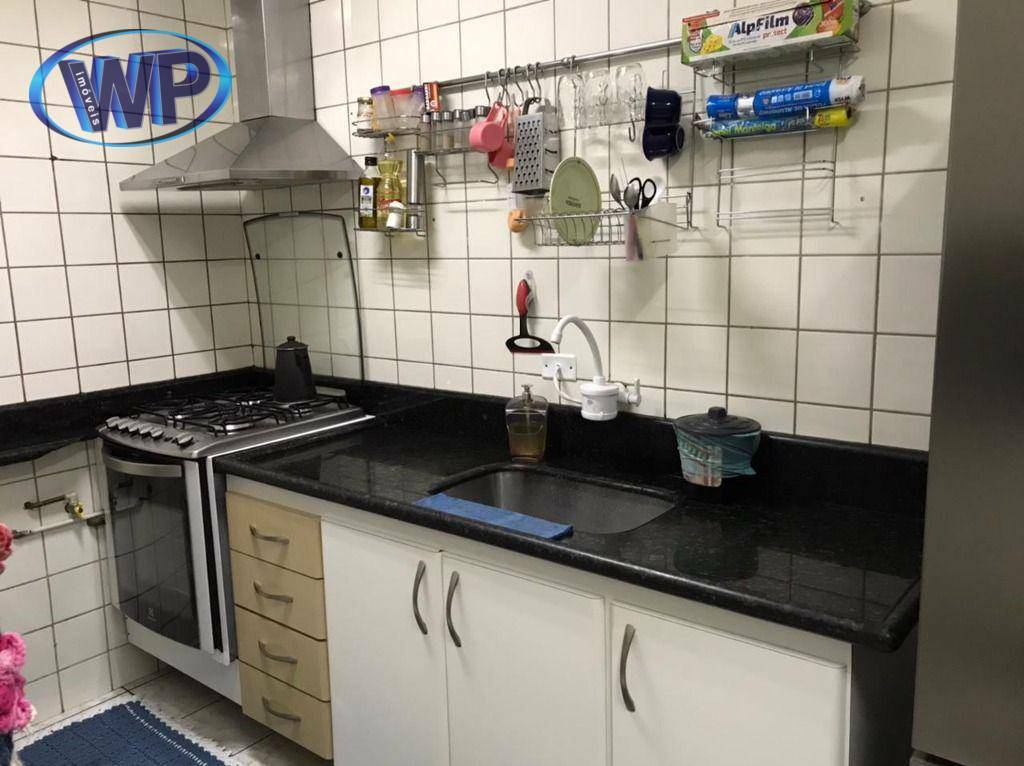 Apartamento à venda com 2 quartos, 80m² - Foto 2