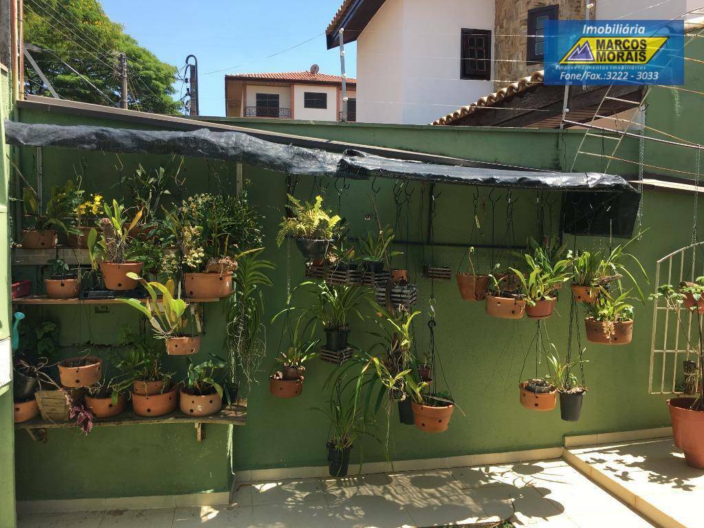 Casa à venda e aluguel com 3 quartos, 180m² - Foto 5