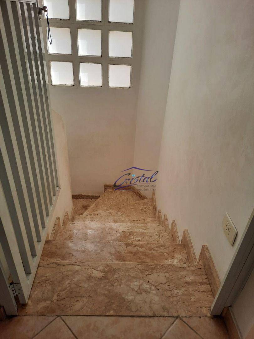 Casa à venda com 3 quartos, 250m² - Foto 10