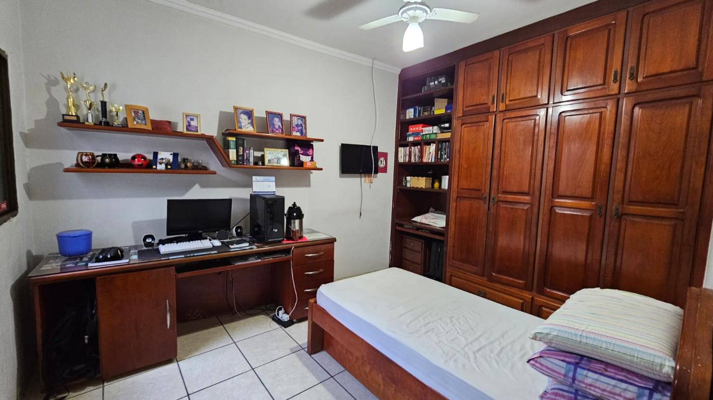 Casa à venda com 3 quartos, 420m² - Foto 16