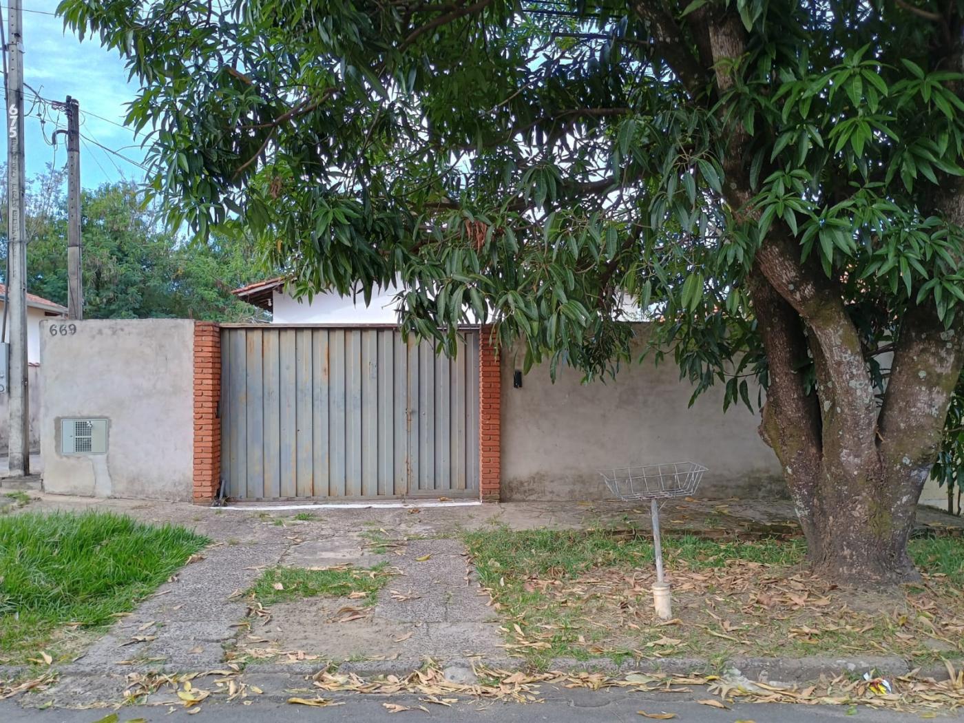 Casa à venda com 3 quartos, 300m² - Foto 3