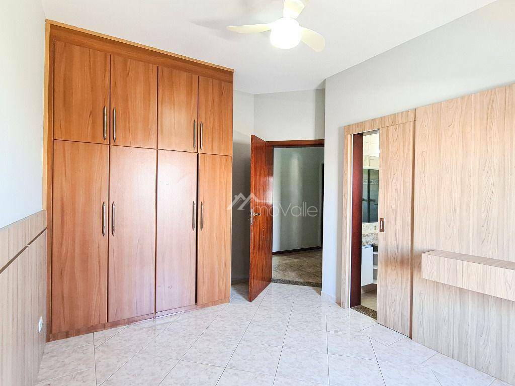 Casa de Condomínio à venda com 5 quartos, 310m² - Foto 21