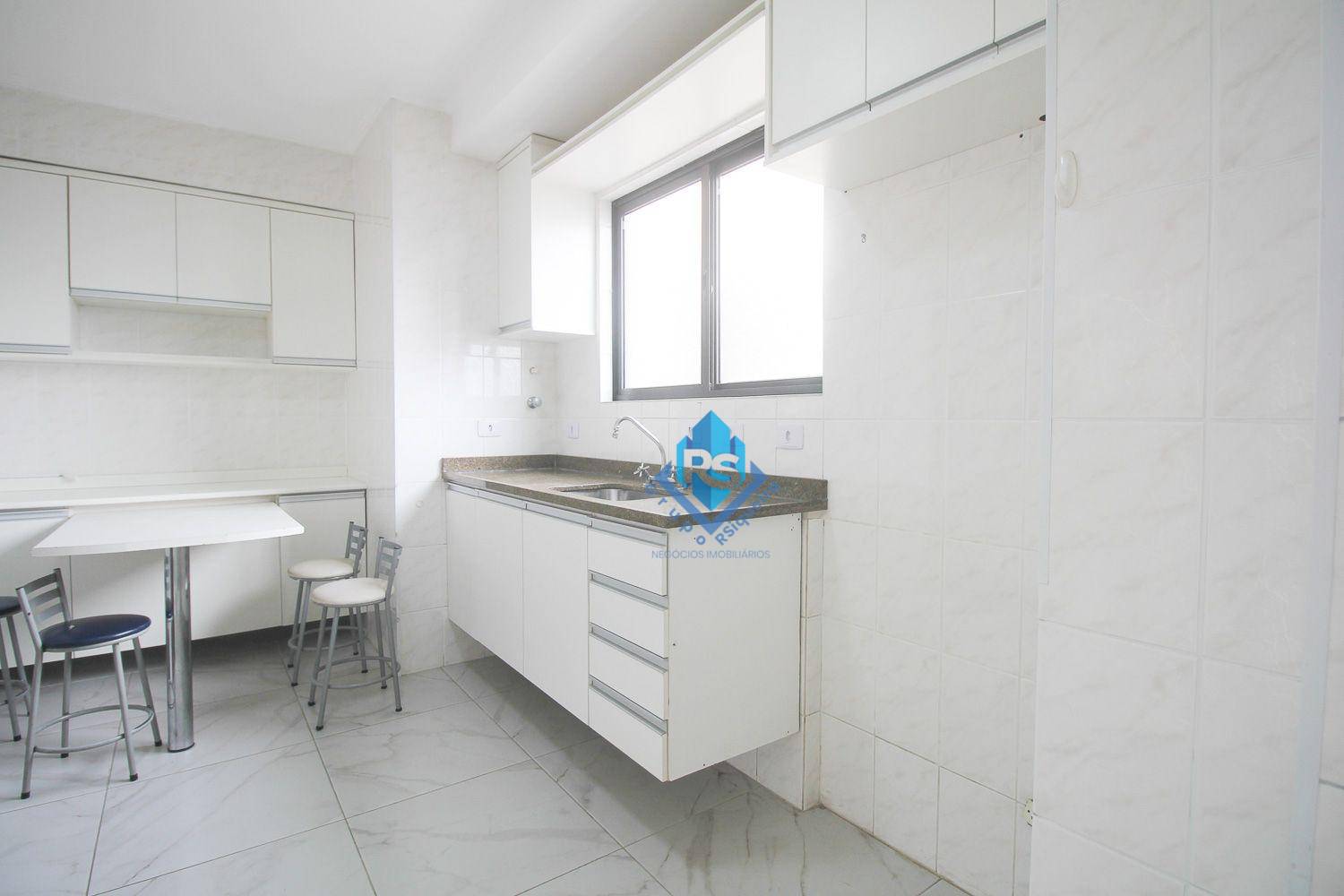 Apartamento para alugar com 2 quartos, 80m² - Foto 15