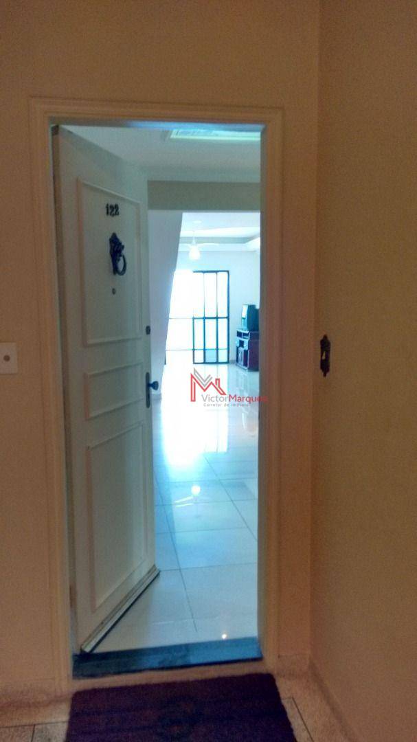 Apartamento à venda com 4 quartos, 258m² - Foto 2