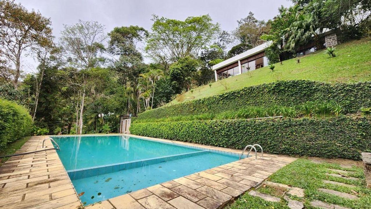 Casa de Condomínio à venda com 5 quartos, 87m² - Foto 1