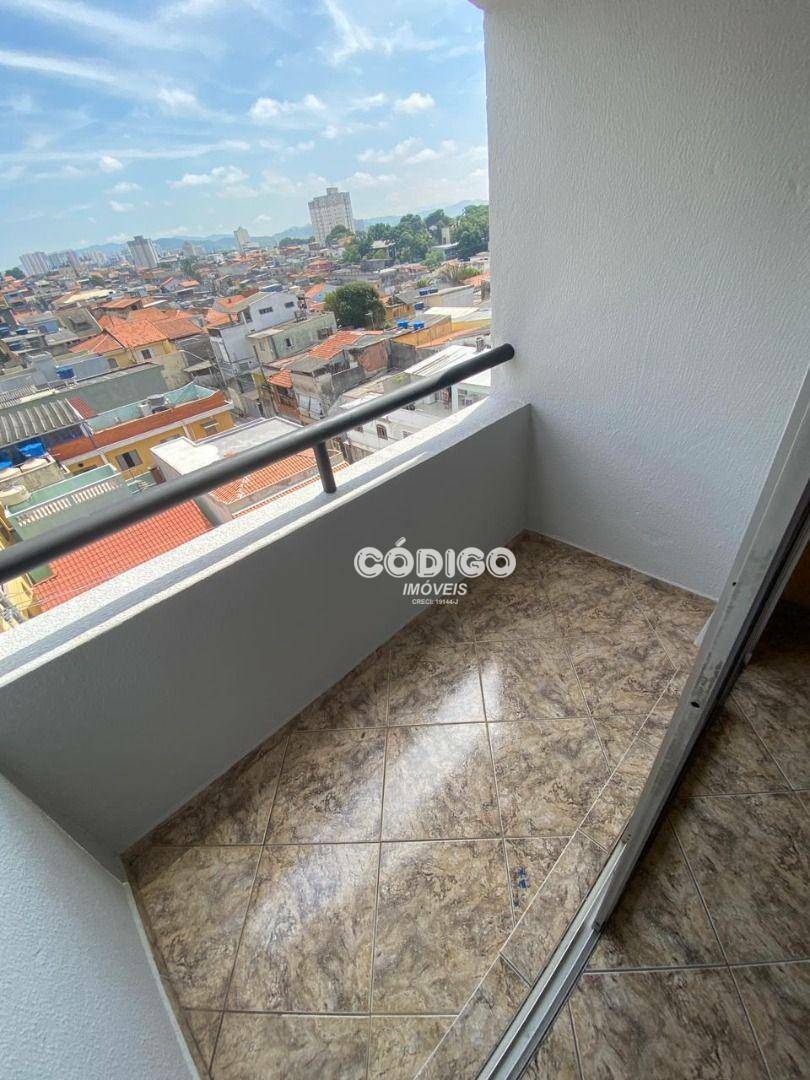 Apartamento à venda com 2 quartos, 64m² - Foto 3