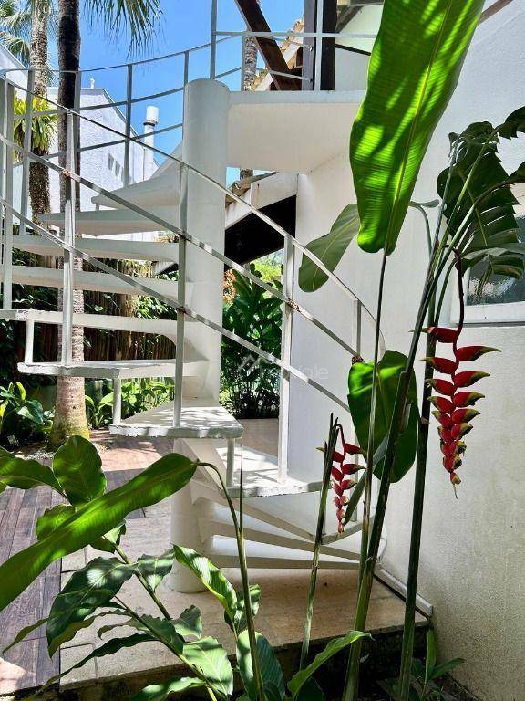 Casa de Condomínio à venda com 5 quartos, 264m² - Foto 16