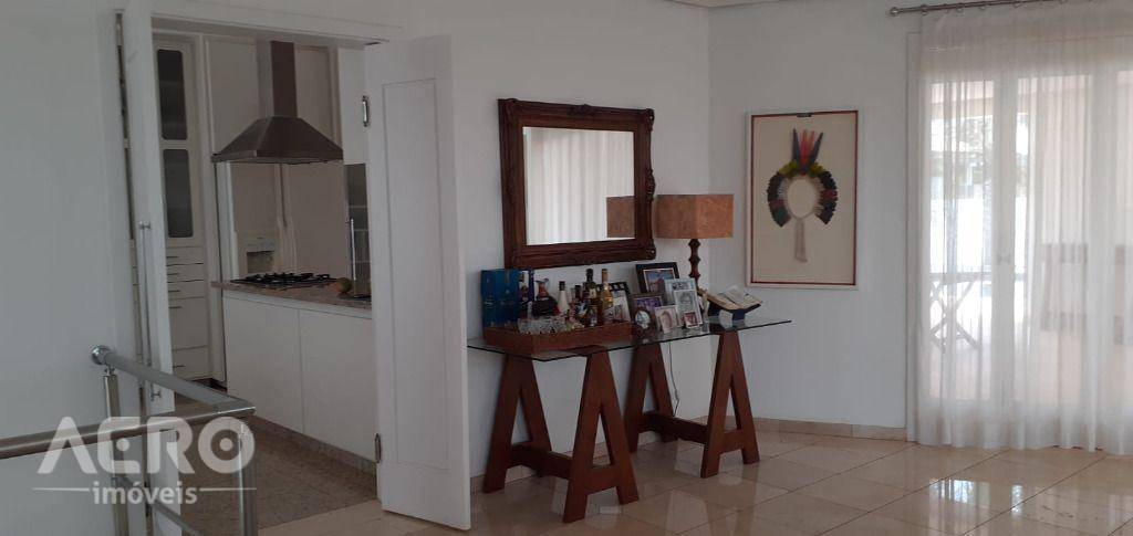 Casa à venda com 4 quartos, 560m² - Foto 16