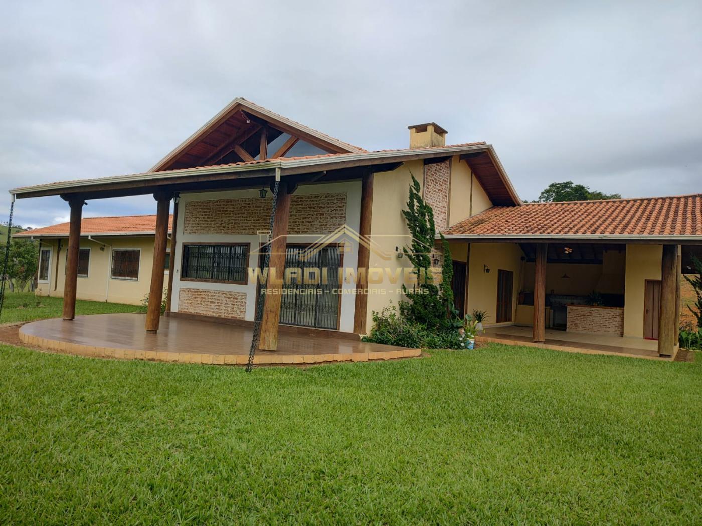 Fazenda à venda com 3 quartos, 52000m² - Foto 2