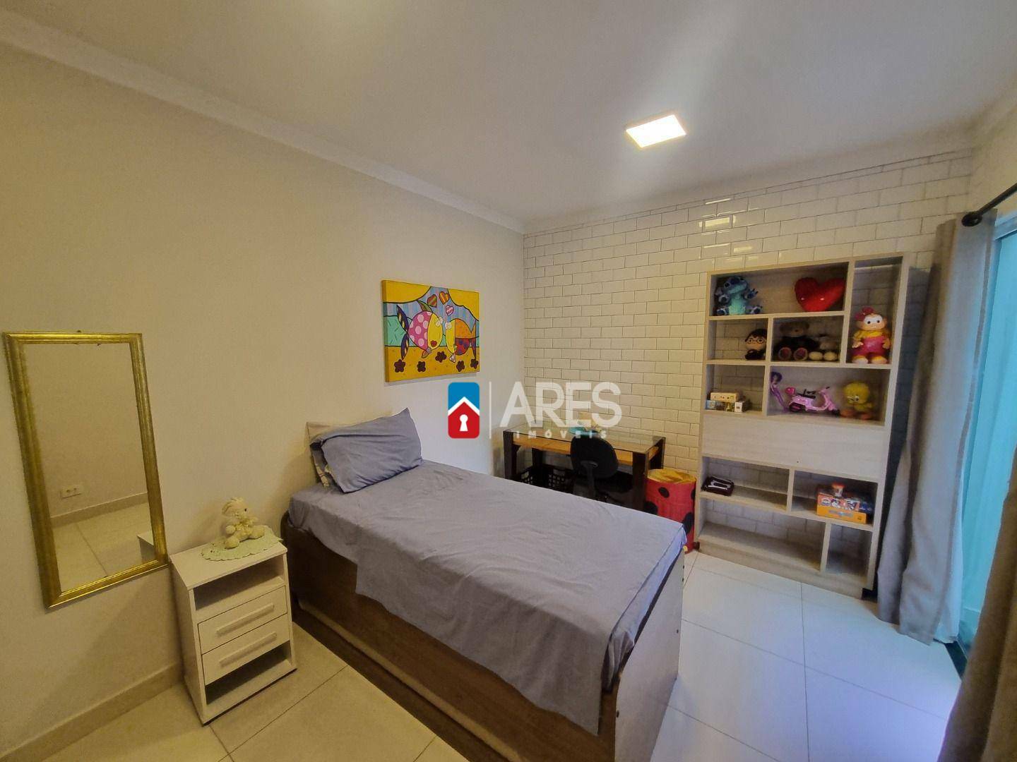 Casa à venda com 3 quartos, 207m² - Foto 9