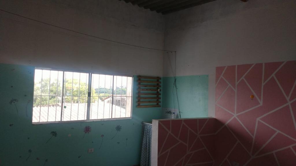 Casa à venda com 2 quartos, 200m² - Foto 4