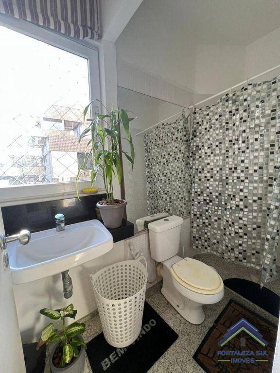 Apartamento à venda com 2 quartos, 80m² - Foto 20