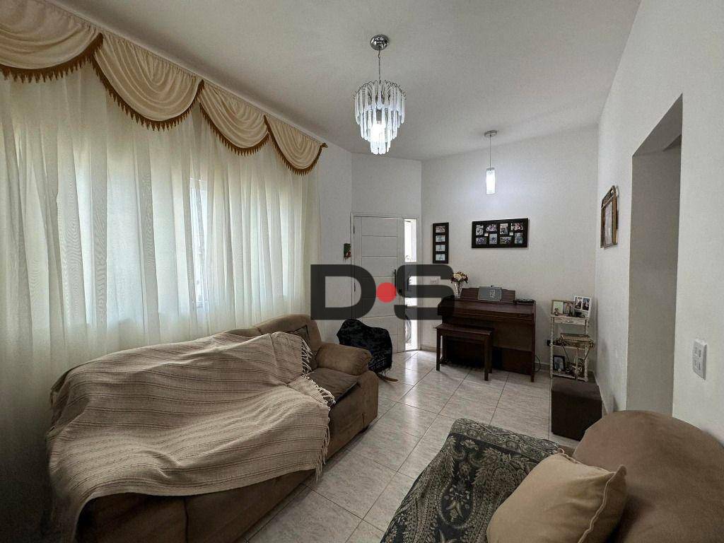 Casa à venda com 4 quartos, 150m² - Foto 3