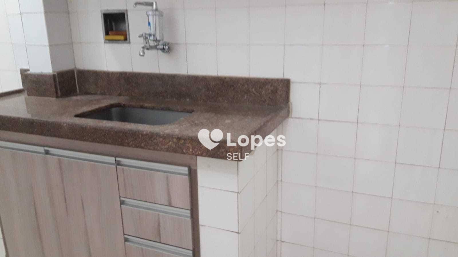 Apartamento à venda com 1 quarto, 50m² - Foto 4