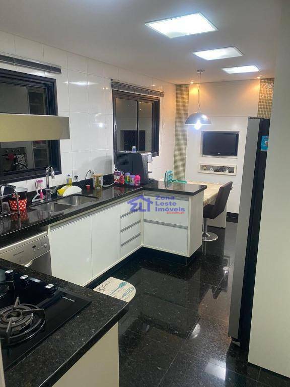 Apartamento à venda com 3 quartos, 186m² - Foto 35