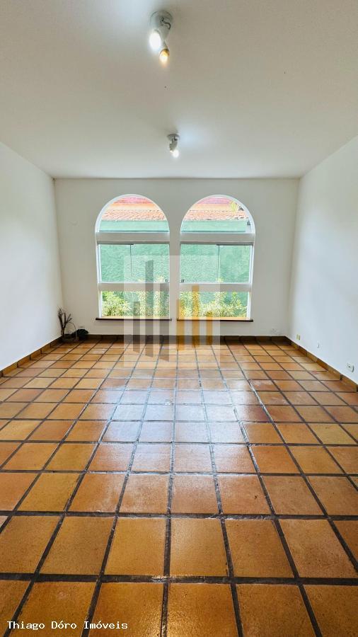 Casa à venda com 4 quartos, 840m² - Foto 40