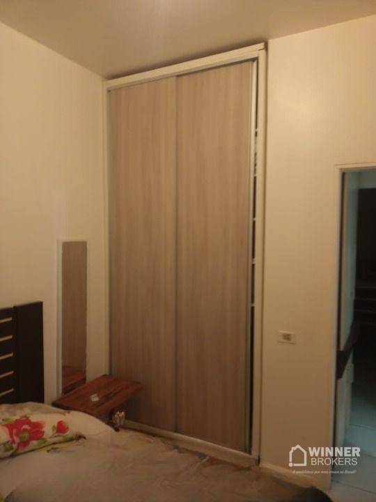 Casa à venda com 4 quartos, 220m² - Foto 9