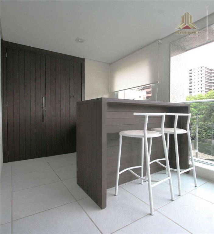 Apartamento à venda com 3 quartos, 168m² - Foto 13