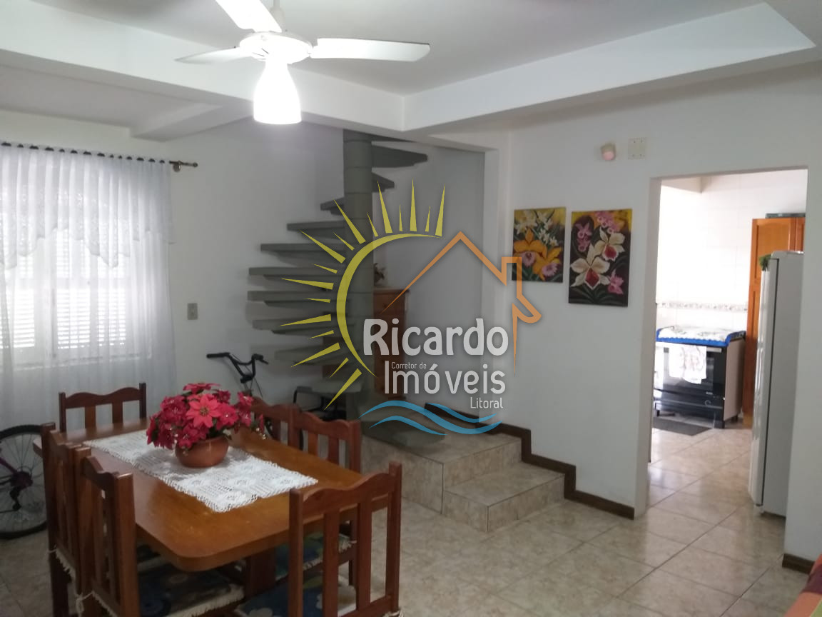 Casa à venda com 6 quartos, 197m² - Foto 14