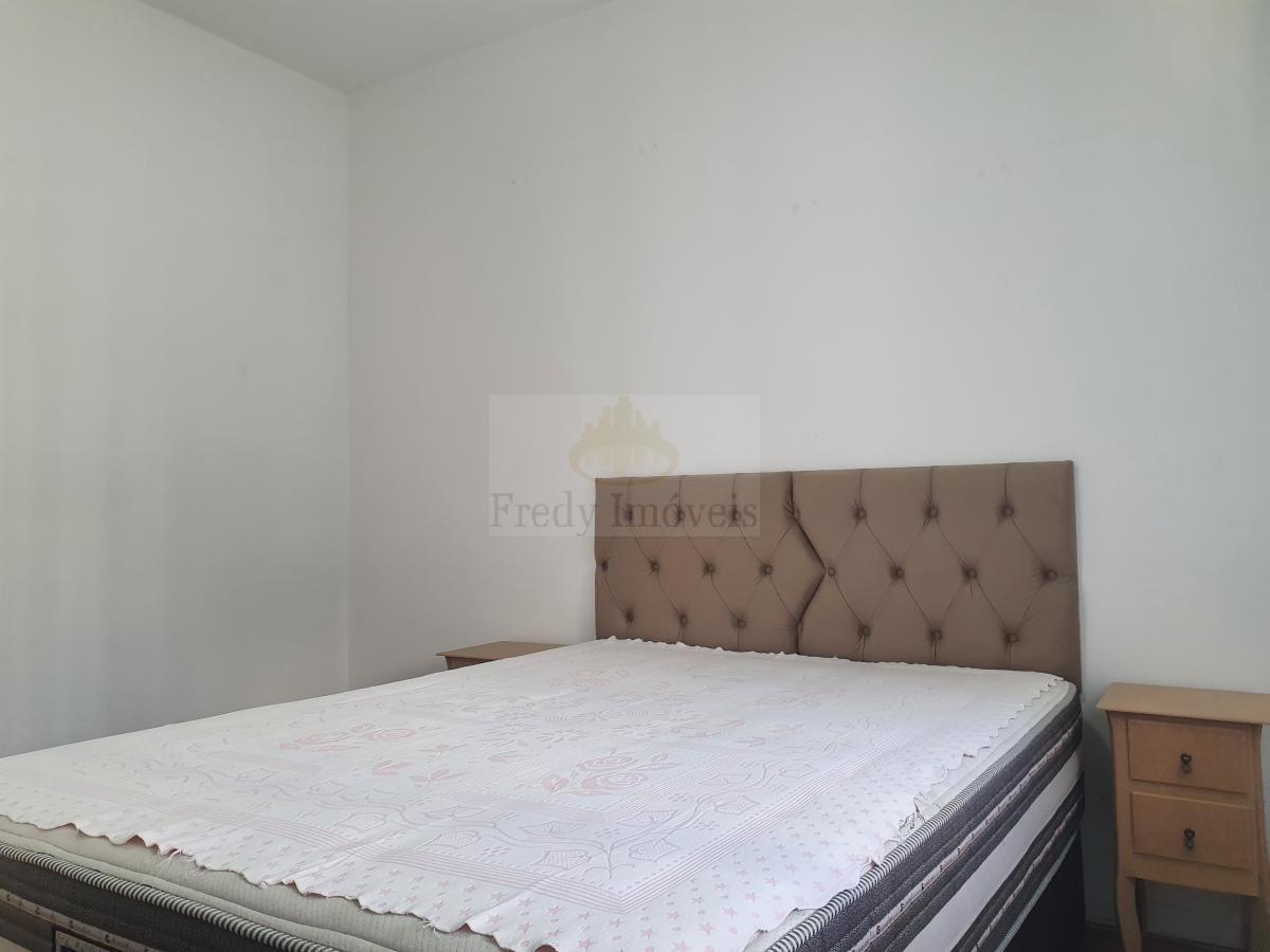 Apartamento para alugar com 2 quartos, 83m² - Foto 12