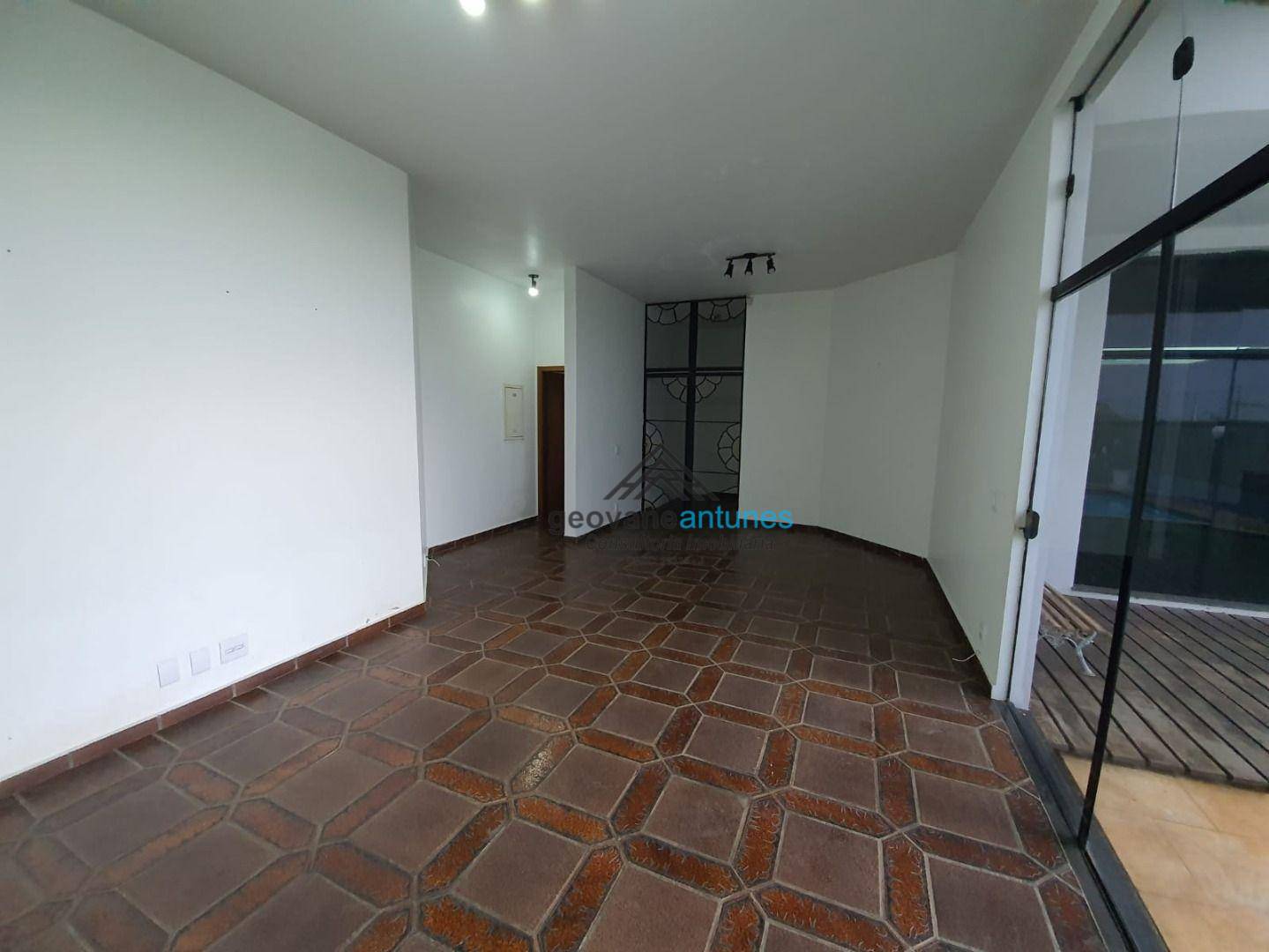 Sobrado à venda com 4 quartos, 681m² - Foto 16